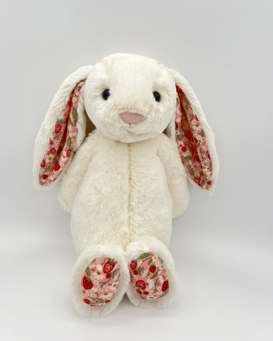 Blossom Cream Bunny 'Berry'