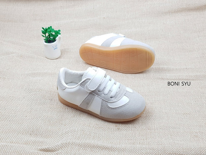wooridoori Shoes